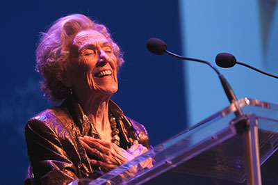 Dr. Jacqui Shumiatcher receives an honorary award